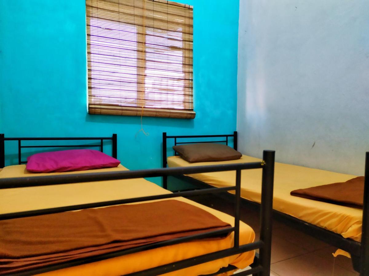 Rumah Teman Backpacker Semarang Luaran gambar